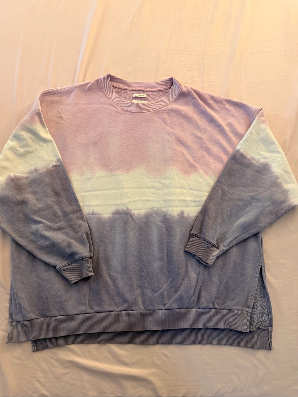 American Eagle Outfitters Lavender & Cream Gradient Crewneck